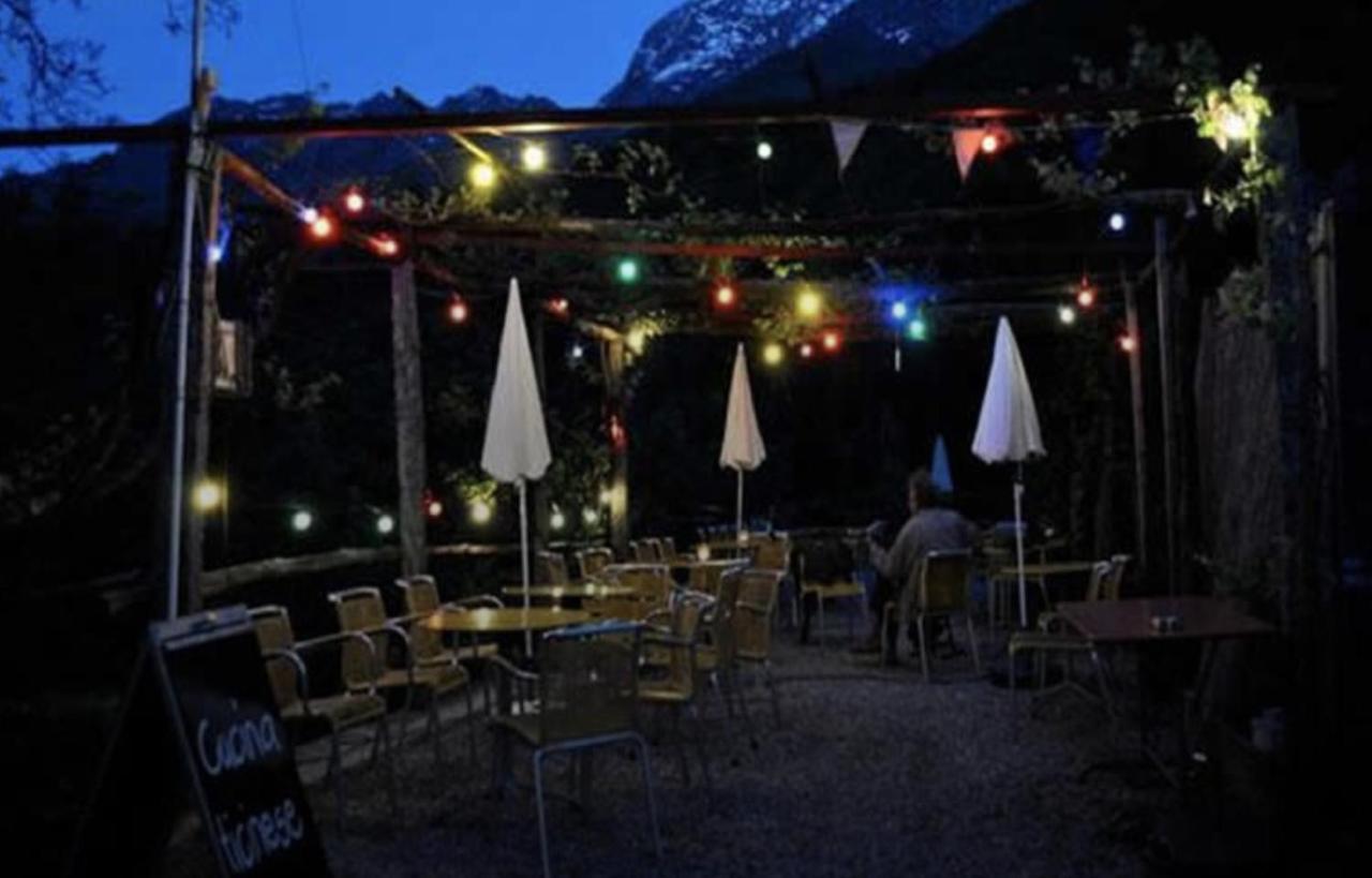 Osteria Gruetli Con Alloggio Borgnone 외부 사진
