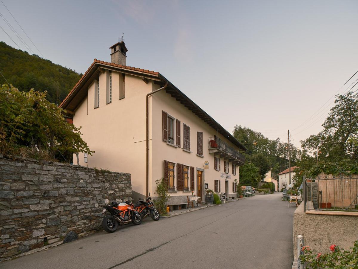 Osteria Gruetli Con Alloggio Borgnone 외부 사진