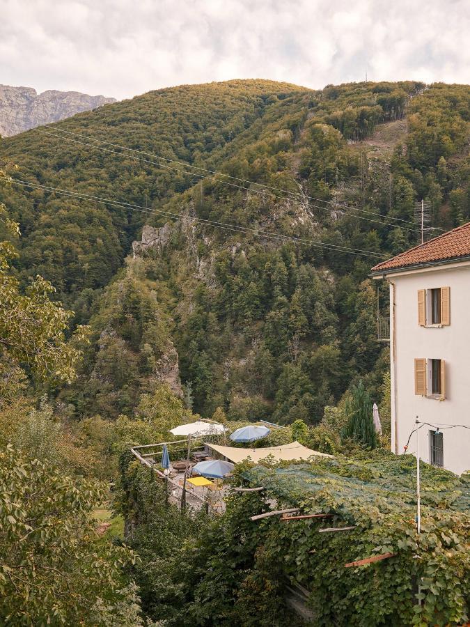 Osteria Gruetli Con Alloggio Borgnone 외부 사진