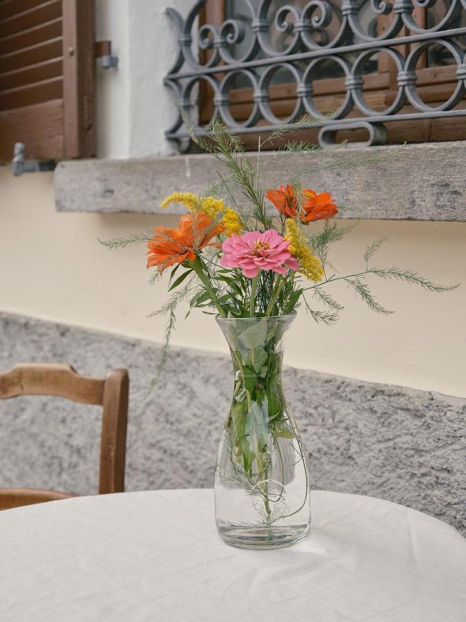 Osteria Gruetli Con Alloggio Borgnone 외부 사진